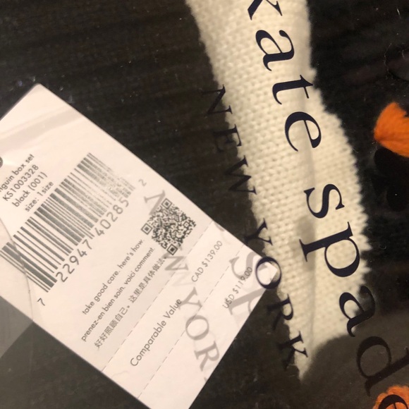 Kate Spade penguin beanie and mittens set - Picture 3 of 5